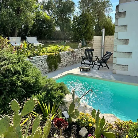 Con Piscina Poggio Al Sole Апартаменты *